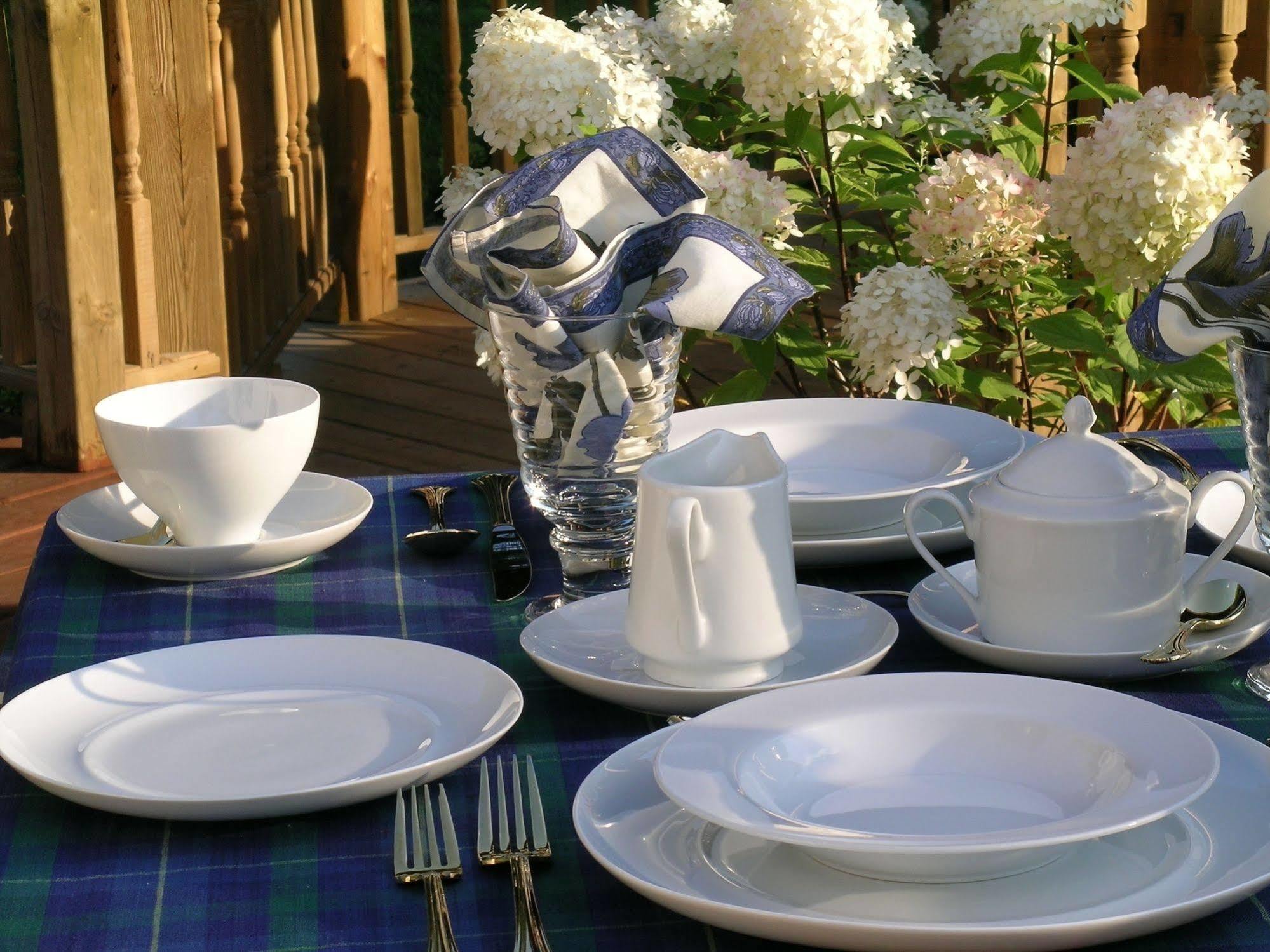 Plantation House Bed & Breakfast Port Hope Exterior photo